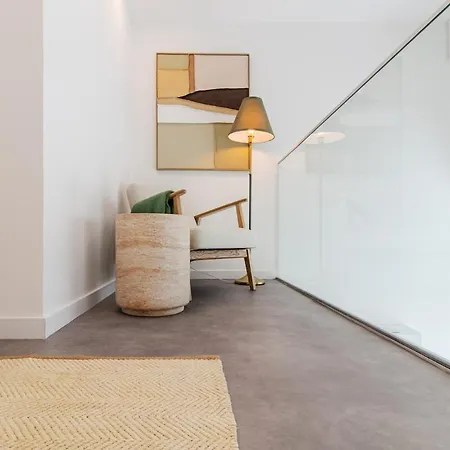 דירה Iconic White Loft - Avenida *