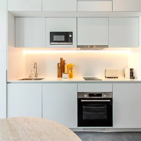 דירה Iconic White Loft - Avenida