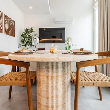 דירה Iconic White Loft - Avenida