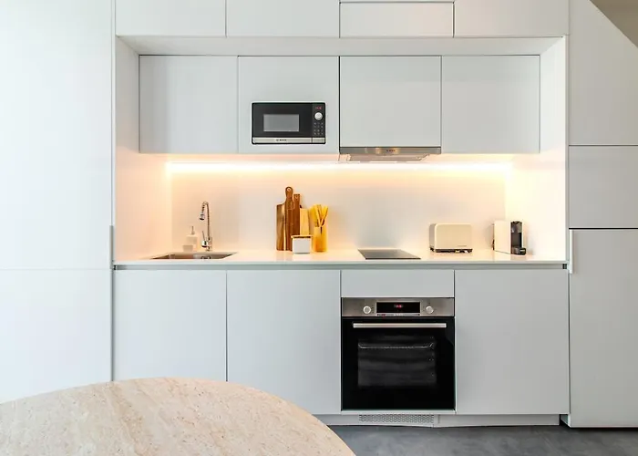 Apartment Iconic White Loft - Avenida