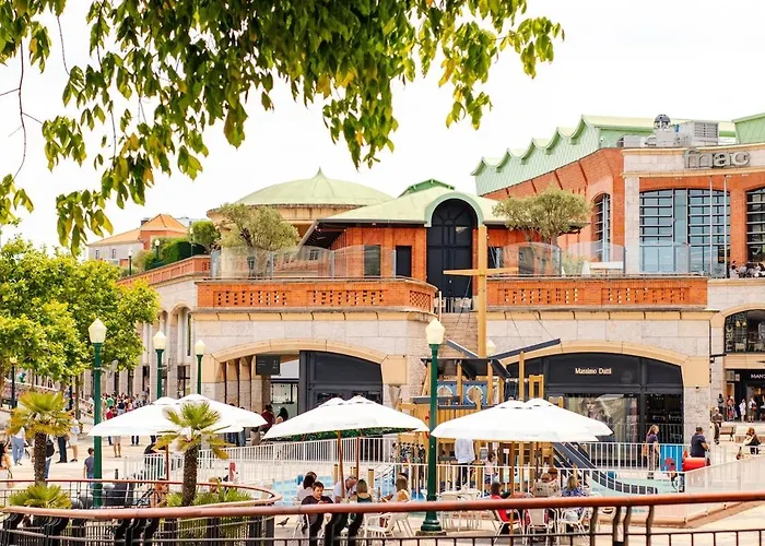 Iconic White Loft - Avenida